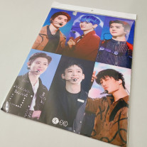 Набор из 12 постеров с изображением группы EXO + 1 лист наклеек