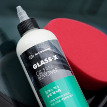 Средство для устранения масляной пленки на стеклах автомобилей Glass-X от GlossBro 