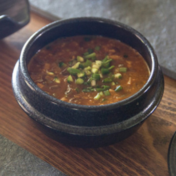 Традиционный корейский керамический котелок для варки и подачи горячих блюд от Togama