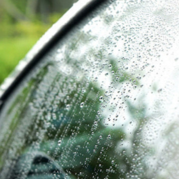 Водоотталкивающий спрей для окон и стекол автомобиля Rain Shield от GlossBro 